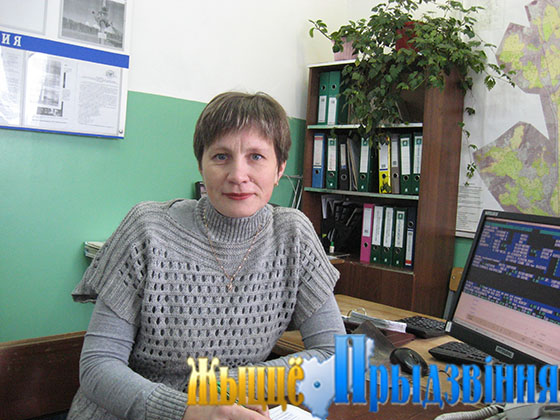 На снимке: диспетчер Светлана Бацала