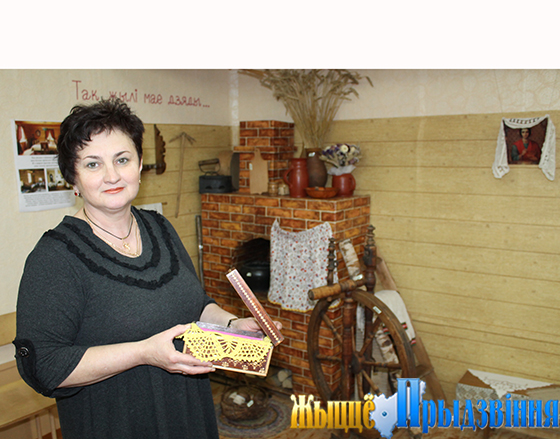 На здымку:настаўнік гісторыі і грамадазнаўства Святлана Антаненка.