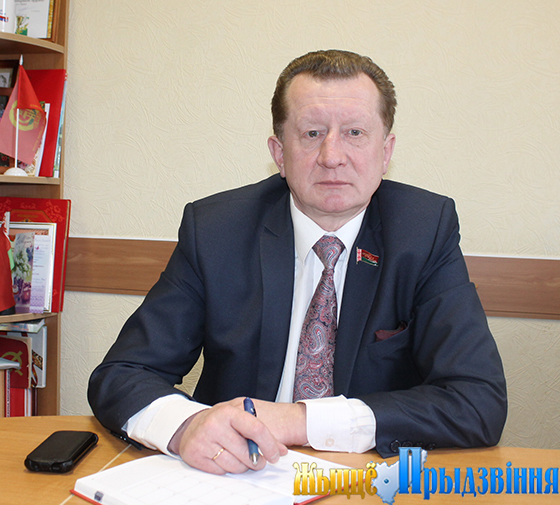 На снимке: Виктор Викентьевич Мирош