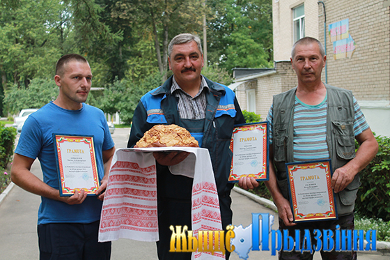 На снимке: Михаил Давыденок, Виктор Козлов, Петр Селезнев