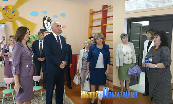 На снимке: в Октябрьском ясли-саду радушно встречали гостей.