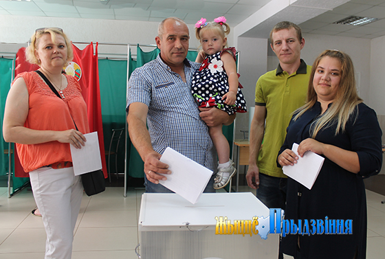 Большинство избирателей Витебского района проголосовали за мирную жизнь и стабильность в стране