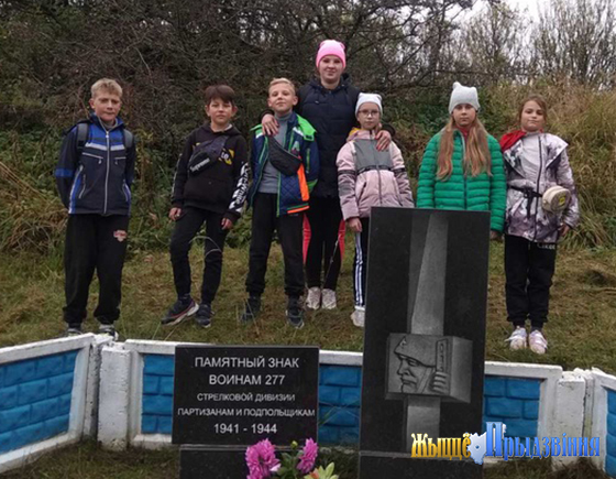 На снимке: участники велопробега.